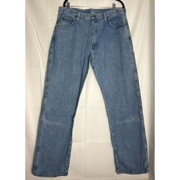 Wrangler Mens Size 36 X 32 Blue Medium Wash Mid Rise Regular Fit Jeans 965T1SL - Picture 1 of 6